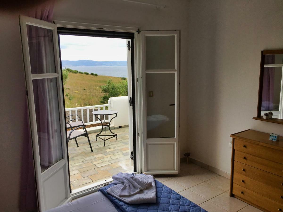 Anthoula'S Sea View Apartment Piso Livadi Eksteriør bilde