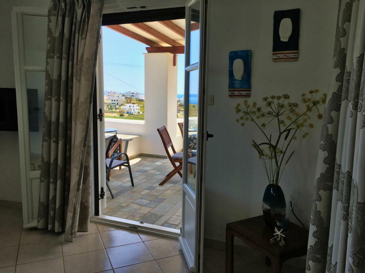 Anthoula'S Sea View Apartment Piso Livadi Eksteriør bilde