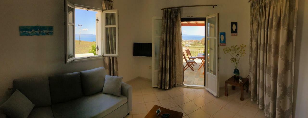 Anthoula'S Sea View Apartment Piso Livadi Eksteriør bilde